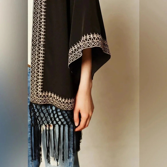 Anthropologie Chloe Oliver Black Boho Fringed Kimono Cardigan Bohemian Size M - Picture 3 of 6